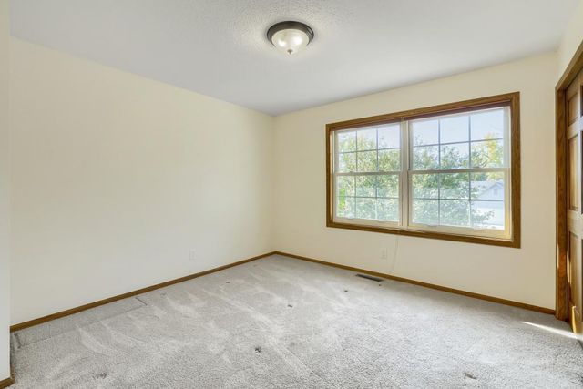 1568 Ashbury Place, Eagan, MN 55122