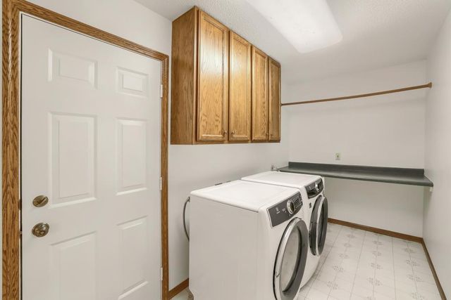 1568 Ashbury Place, Eagan, MN 55122
