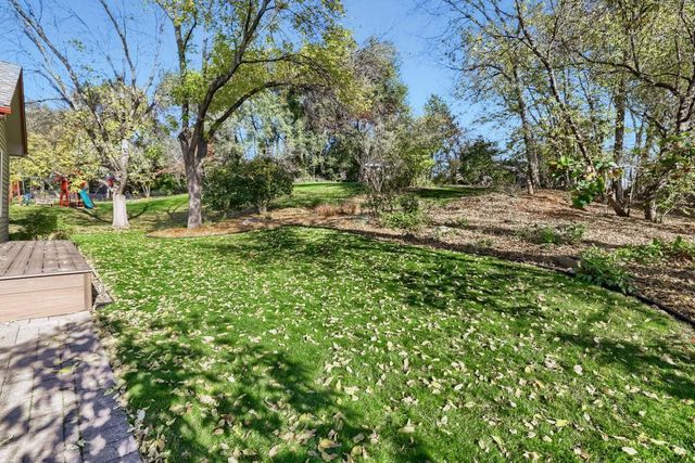 1568 Ashbury Place, Eagan, MN 55122