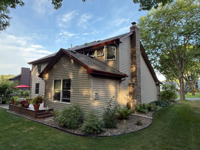 1568 Ashbury Place, Eagan, MN 55122