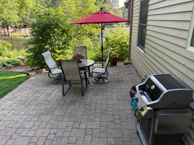 1568 Ashbury Place, Eagan, MN 55122