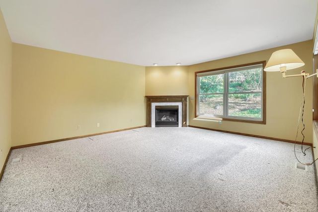 1568 Ashbury Place, Eagan, MN 55122
