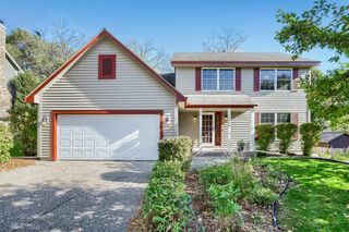 1568 Ashbury Place, Eagan, MN 55122