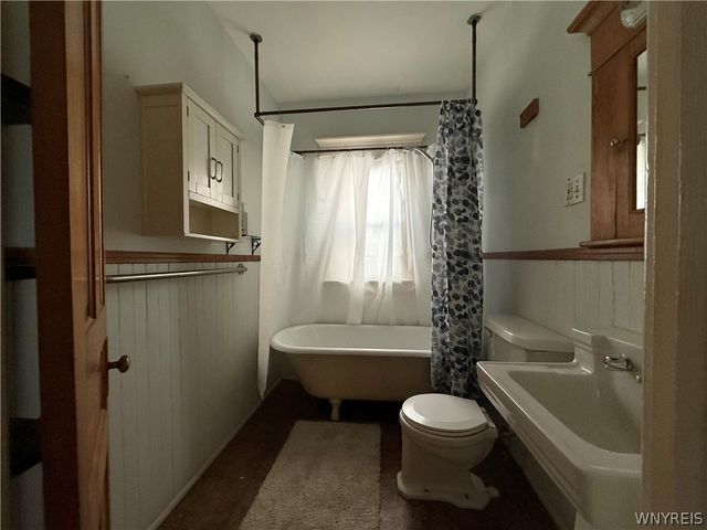 467 East Street, Buffalo, NY 14207