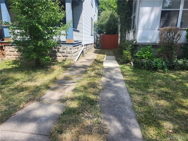 467 East Street, Buffalo, NY 14207