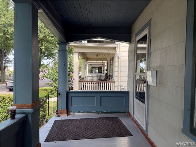 467 East Street, Buffalo, NY 14207