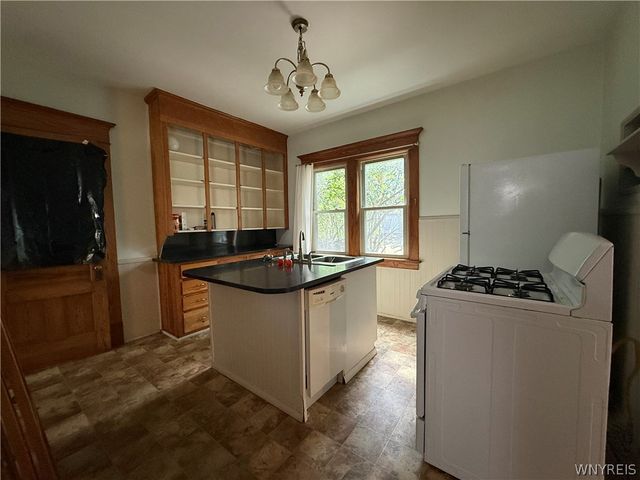 467 East Street, Buffalo, NY 14207