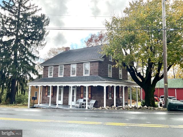 1145 READING RD, Narvon, PA 17555