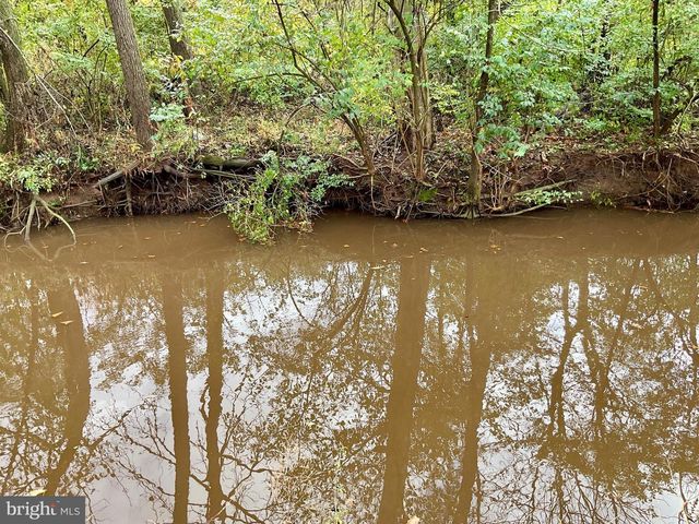 1145 READING RD, Narvon, PA 17555