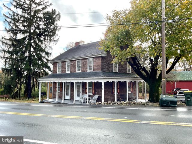 1145 READING RD, Narvon, PA 17555