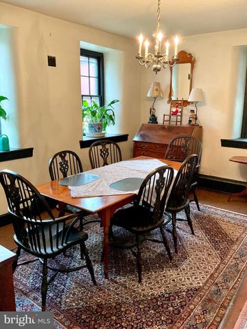 1145 READING RD, Narvon, PA 17555