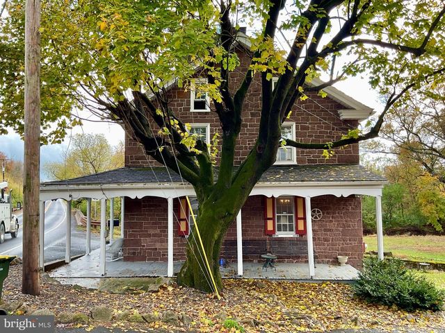 1145 READING RD, Narvon, PA 17555