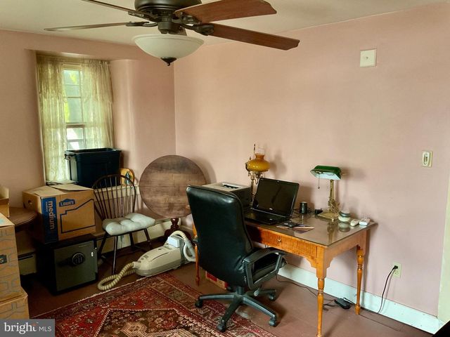 1145 READING RD, Narvon, PA 17555