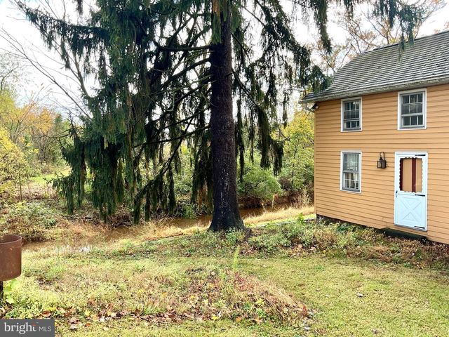 1145 READING RD, Narvon, PA 17555