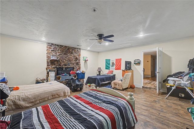 1003 SW 2nd Street, Bentonville, AR 72712