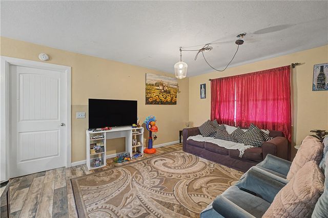 1003 SW 2nd Street, Bentonville, AR 72712