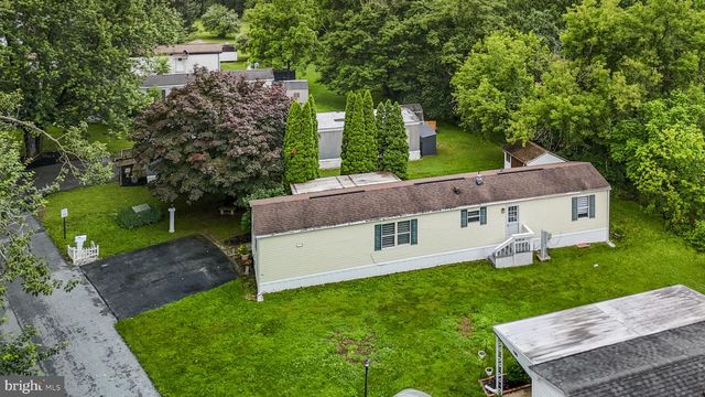 112 MCKINLEY DR, Coatesville, PA 19320