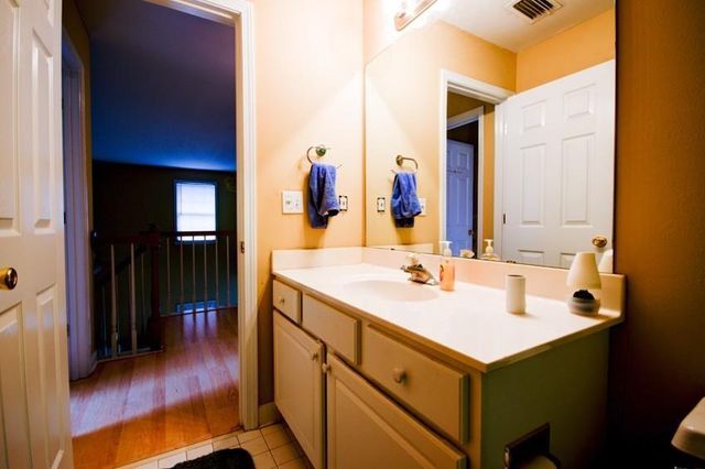 589 Reading Court, Lawrenceville, GA 30043