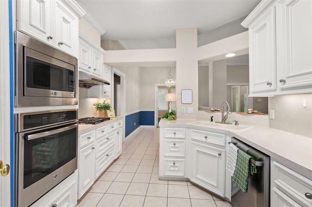 5122 Tidewater Court, Pasadena, TX 77505