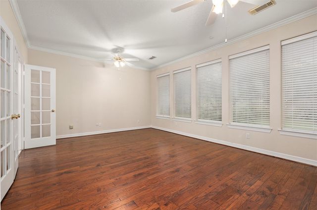5122 Tidewater Court, Pasadena, TX 77505