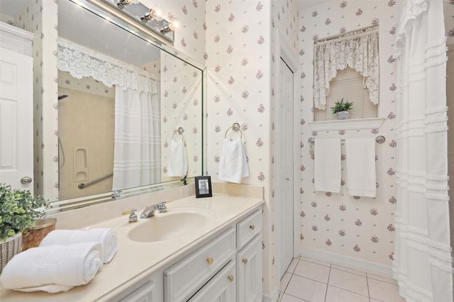 5122 Tidewater Court, Pasadena, TX 77505