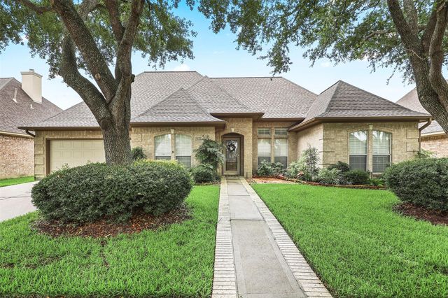 5122 Tidewater Court, Pasadena, TX 77505