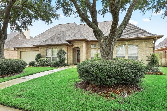 5122 Tidewater Court, Pasadena, TX 77505