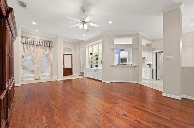 5122 Tidewater Court, Pasadena, TX 77505