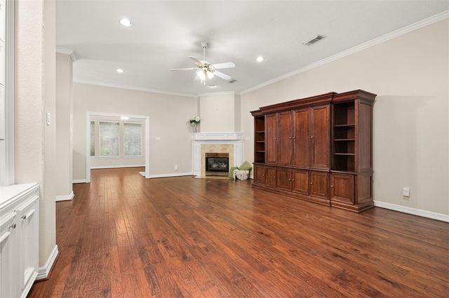 5122 Tidewater Court, Pasadena, TX 77505