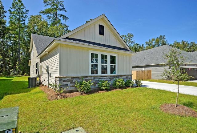 222 Creek Pointe Drive Drive, Moncks Corner, SC 29461