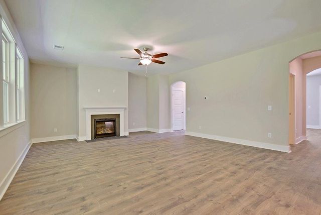 222 Creek Pointe Drive Drive, Moncks Corner, SC 29461