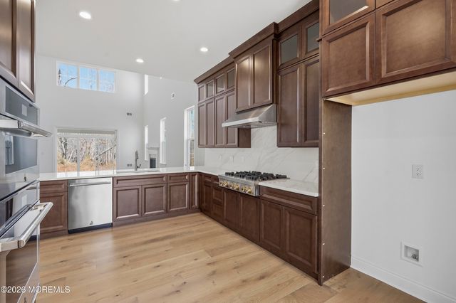 15 Ashlynn Court, Manalapan, NJ 07726