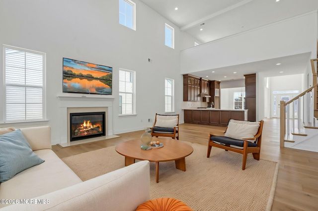 15 Ashlynn Court, Manalapan, NJ 07726