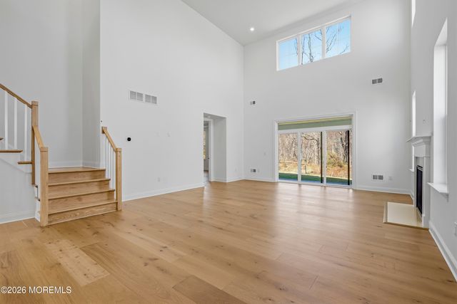 15 Ashlynn Court, Manalapan, NJ 07726