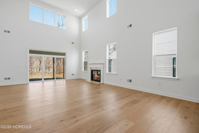 15 Ashlynn Court, Manalapan, NJ 07726