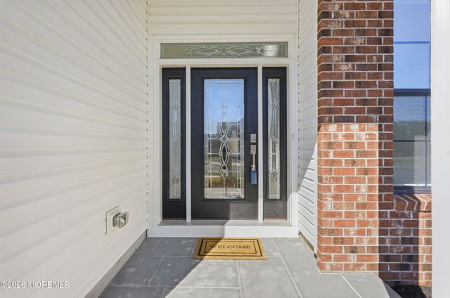 15 Ashlynn Court, Manalapan, NJ 07726