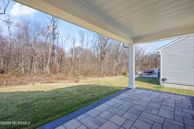 15 Ashlynn Court, Manalapan, NJ 07726