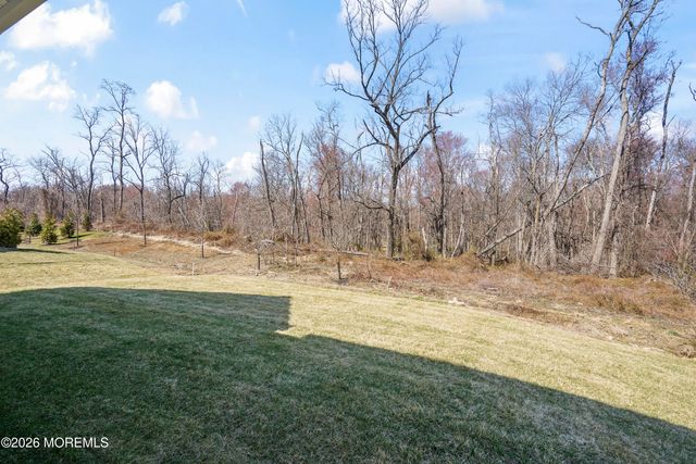 15 Ashlynn Court, Manalapan, NJ 07726