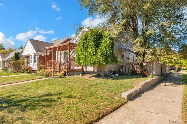 2311 Kalama Avenue, Royal Oak, MI 48067