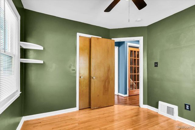 2311 Kalama Avenue, Royal Oak, MI 48067