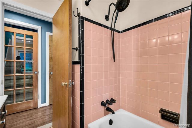 2311 Kalama Avenue, Royal Oak, MI 48067