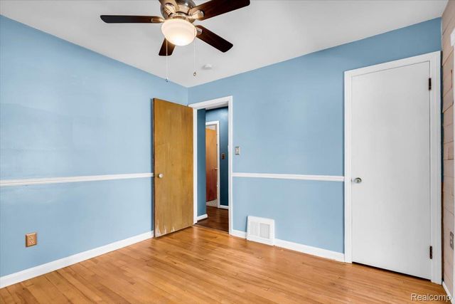 2311 Kalama Avenue, Royal Oak, MI 48067