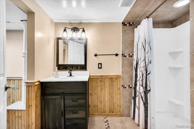 2311 Kalama Avenue, Royal Oak, MI 48067