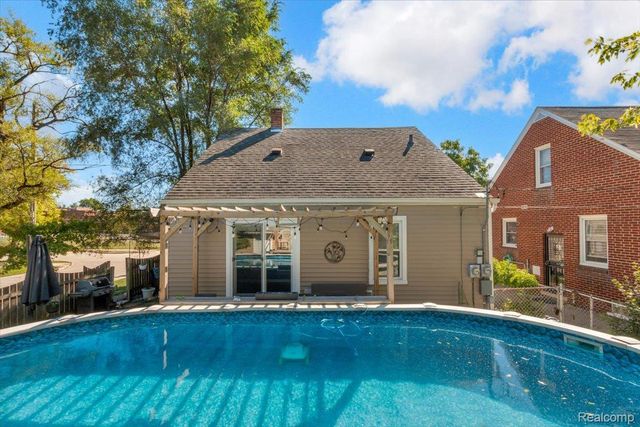 2311 Kalama Avenue, Royal Oak, MI 48067