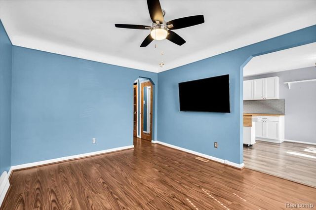 2311 Kalama Avenue, Royal Oak, MI 48067