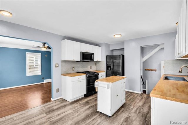 2311 Kalama Avenue, Royal Oak, MI 48067