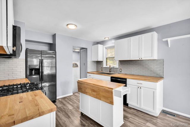 2311 Kalama Avenue, Royal Oak, MI 48067