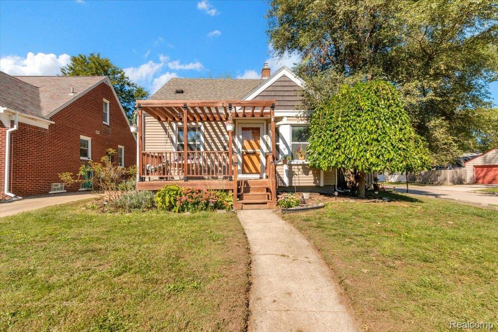 2311 Kalama Avenue, Royal Oak, MI 48067