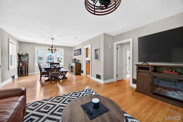 1901 Krekel Place, St Charles, MO 63301