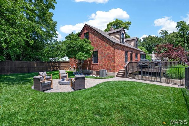 1901 Krekel Place, St Charles, MO 63301